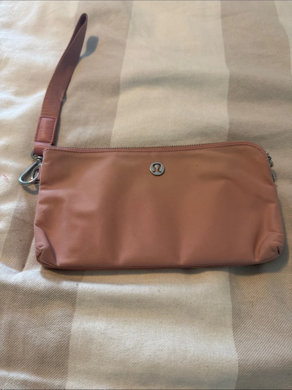 lululemon athletica Dusty Rose Wristlet Clutch